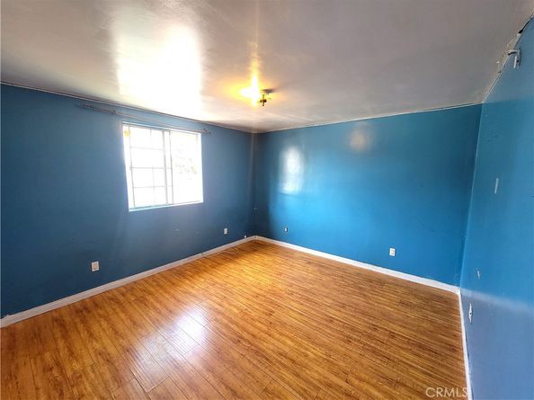 1520 W 37th Street, Los Angeles CA 90018