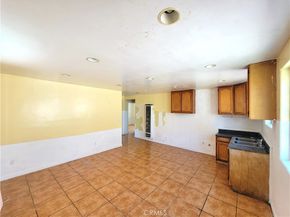 1520 W 37th Street, Los Angeles CA 90018