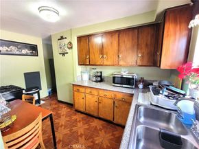 1520 W 37th Street, Los Angeles CA 90018