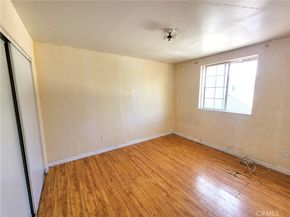 1520 W 37th Street, Los Angeles CA 90018