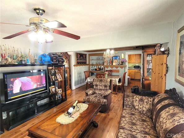 1520 W 37th Street, Los Angeles CA 90018