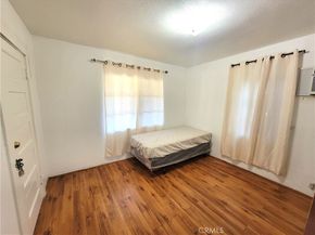 1520 W 37th Street, Los Angeles CA 90018