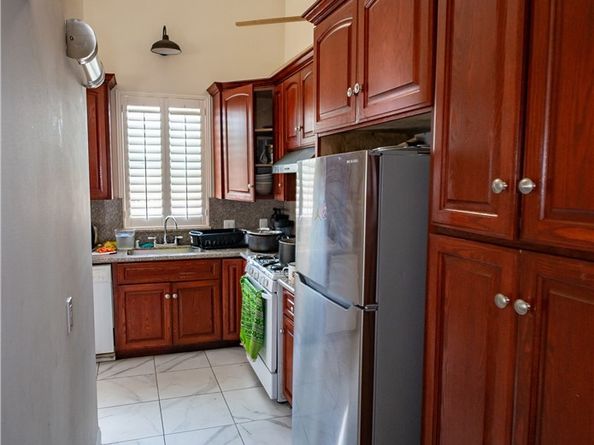 2021 Miramar Street, Los Angeles CA 90057