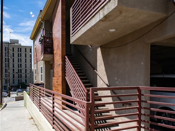 2021 Miramar Street, Los Angeles CA 90057