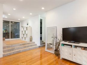 3625 Fredonia Drive 4, Hollywood Hills CA 90068