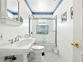 546 E 219th Street, Carson CA 90745