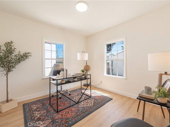 1950 W 79th Street, Los Angeles CA 90047