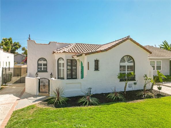 1950 W 79th Street, Los Angeles CA 90047