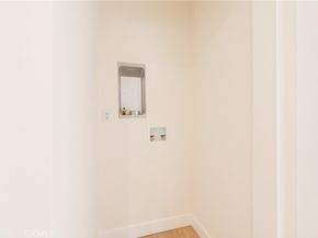 1950 W 79th Street, Los Angeles CA 90047