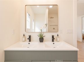 1950 W 79th Street, Los Angeles CA 90047