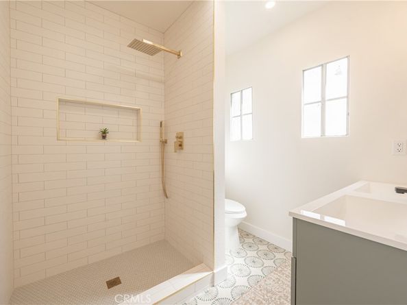 1950 W 79th Street, Los Angeles CA 90047