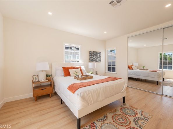 1950 W 79th Street, Los Angeles CA 90047