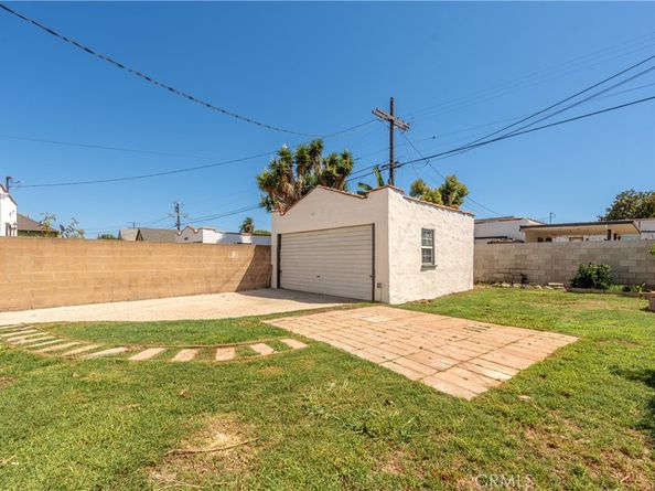 1950 W 79th Street, Los Angeles CA 90047