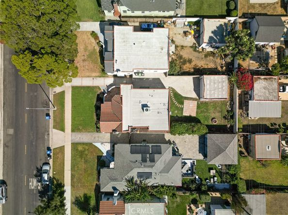 1950 W 79th Street, Los Angeles CA 90047