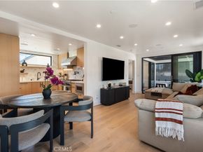 521 1/2 Iris Avenue, Corona Del Mar CA 92625