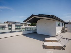 521 1/2 Iris Avenue, Corona Del Mar CA 92625
