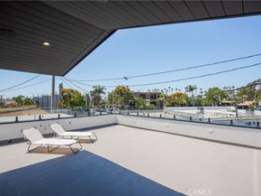 521 1/2 Iris Avenue, Corona Del Mar CA 92625