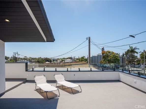 521 1/2 Iris Avenue, Corona Del Mar CA 92625