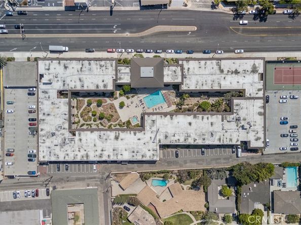 5585 E Pacific Coast 361, Long Beach CA 90804