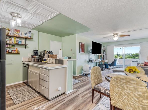 5585 E Pacific Coast 361, Long Beach CA 90804