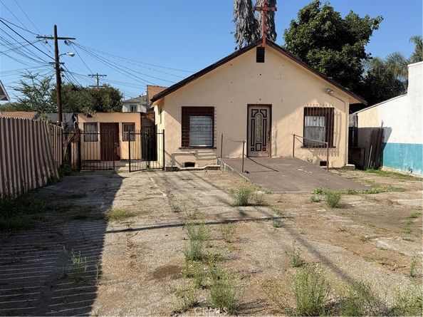 8411 S San Pedro, Los Angeles CA 90003