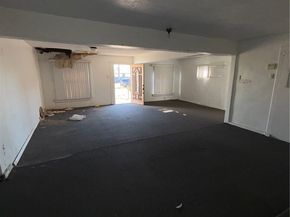 8411 S San Pedro, Los Angeles CA 90003