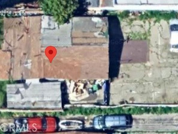 8411 S San Pedro, Los Angeles CA 90003