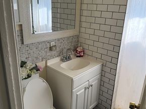 3529 10th, Los Angeles CA 90018