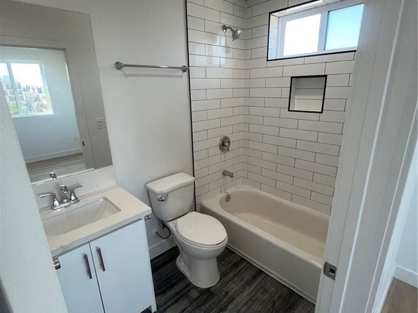 1128 Ardmore, Los Angeles CA 90006