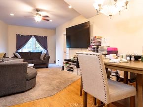 1124 E Ridgewood, Long Beach CA 90807
