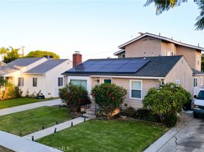 1124 E Ridgewood, Long Beach CA 90807