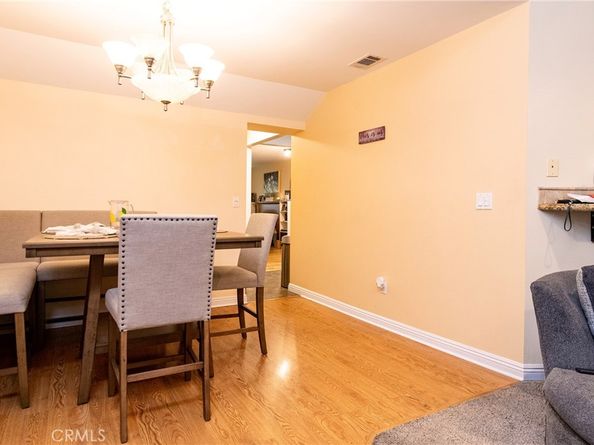 1124 E Ridgewood, Long Beach CA 90807