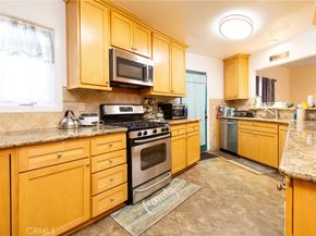 1124 E Ridgewood, Long Beach CA 90807
