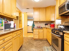 1124 E Ridgewood, Long Beach CA 90807