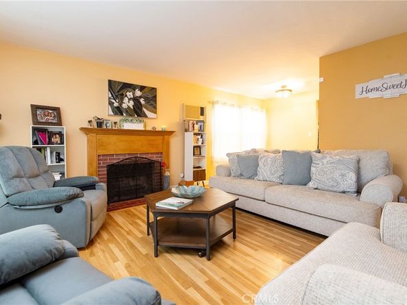 1124 E Ridgewood, Long Beach CA 90807