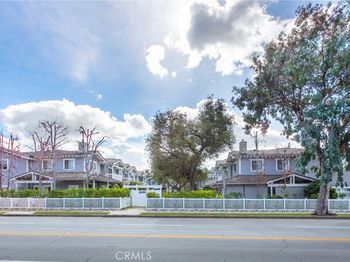 50 W Mountain Street