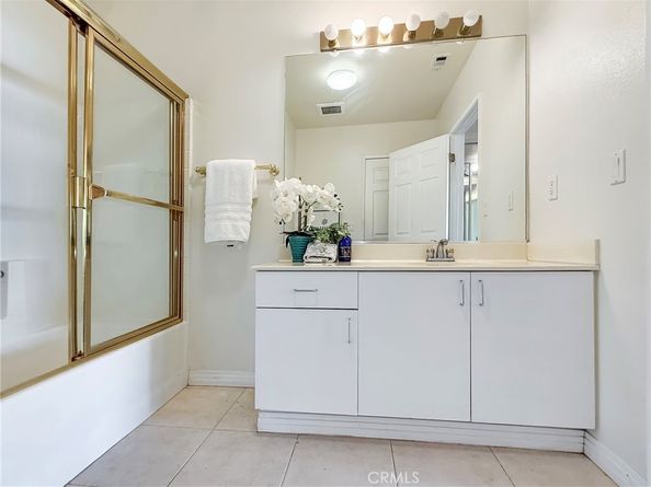 50 W Mountain Street 13, Pasadena CA 91103
