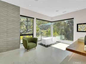 2341 Zorada Court, Los Angeles CA 90046