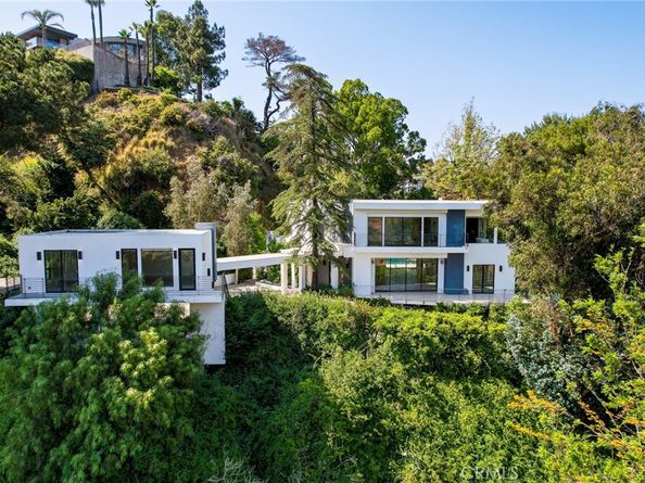 2341 Zorada Court, Los Angeles CA 90046