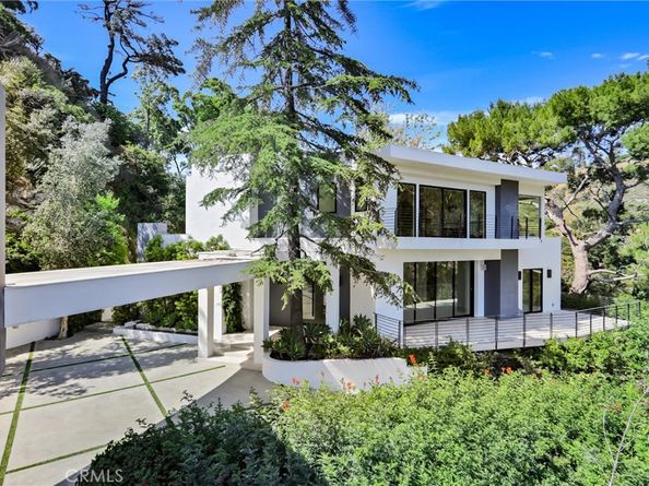 2341 Zorada Court, Los Angeles CA 90046