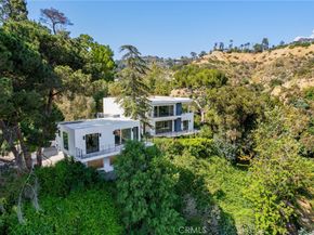 2341 Zorada Court, Los Angeles CA 90046