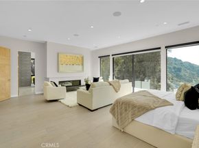 2341 Zorada Court, Los Angeles CA 90046