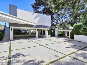 2341 Zorada Court, Los Angeles CA 90046