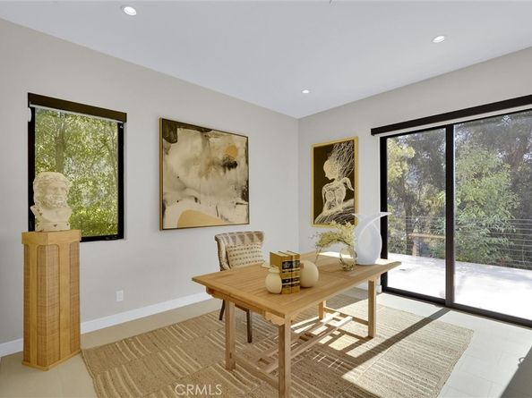 2341 Zorada Court, Los Angeles CA 90046