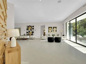 2341 Zorada Court, Los Angeles CA 90046