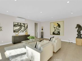 2341 Zorada Court, Los Angeles CA 90046