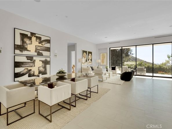 2341 Zorada Court, Los Angeles CA 90046