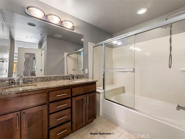 21301 Erwin Street 516, Woodland Hills CA 91367