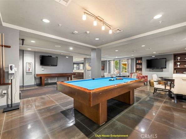 21301 Erwin Street 516, Woodland Hills CA 91367