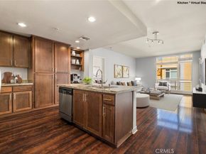 21301 Erwin Street 516, Woodland Hills CA 91367